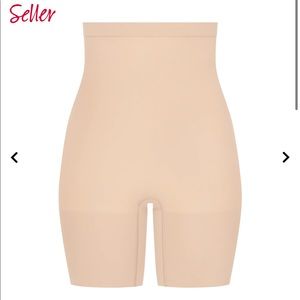 🆕 Spanx Higher Power Short